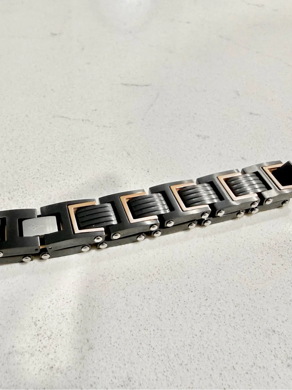 Black and Gold Men's Link Bracelet